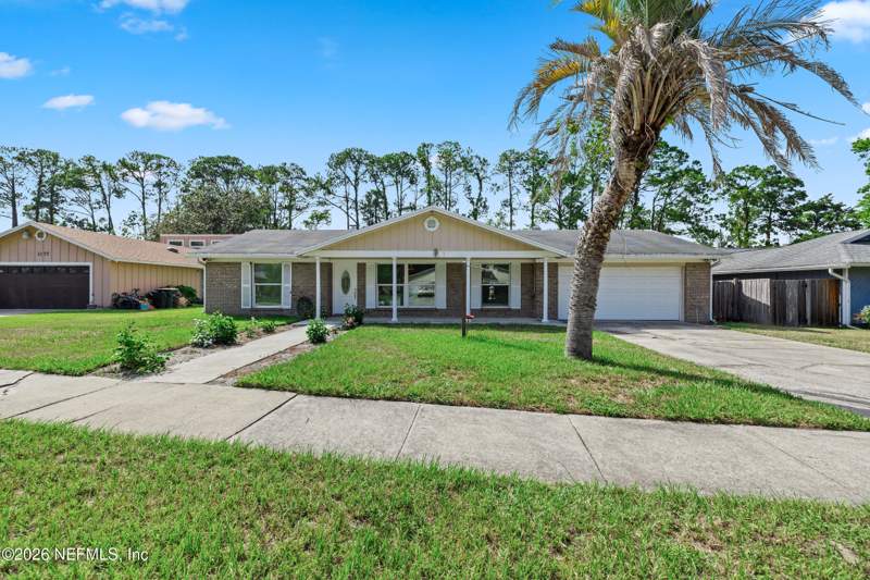 3 bedroom Single Family Residence at 3383 Chrysler Drive, Pickwick Park, Jacksonville — photo 2