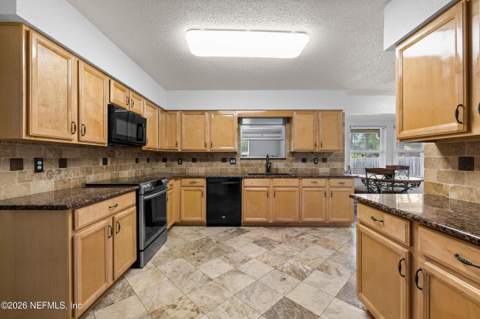 3383 Chrysler Drive, Jacksonville FL - photo 24 of 58