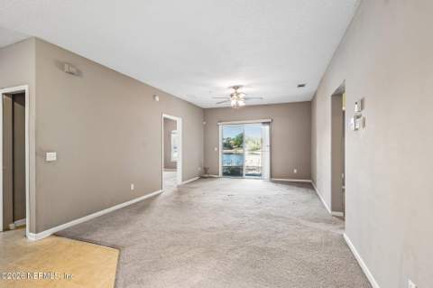 3671 Kirkpatrick Circle #15-2, Jacksonville FL - photo 12 of 35