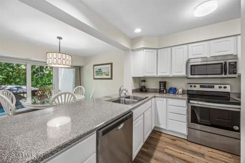 2001 Beach Wood Road, Fernandina Beach FL - photo 12 of 53