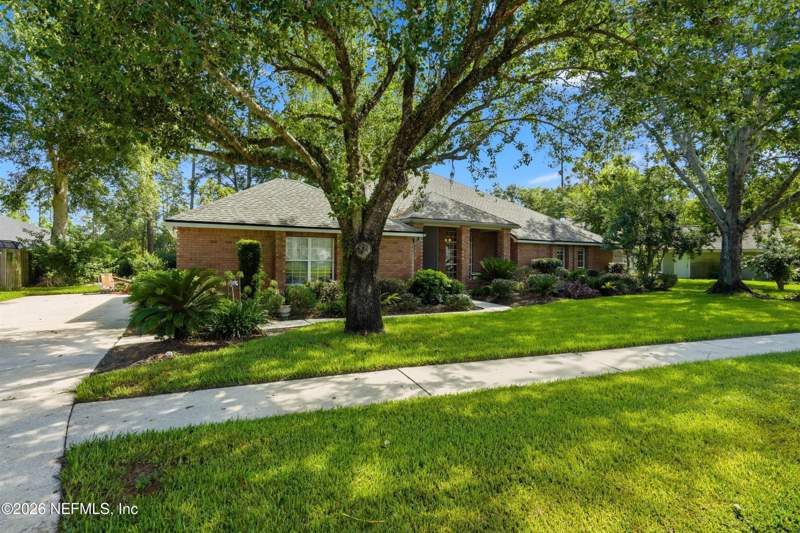 4 bedroom Single Family Residence at 1972 Woodlake Drive, Eagle Harbor, Fleming Island — photo 3