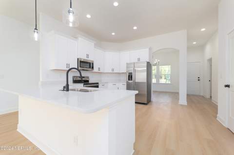 26 Bitterroot Avenue, Middleburg FL - photo 8 of 34