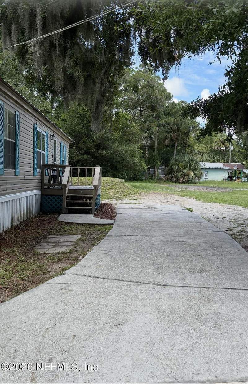 3 bedroom Manufactured Home at 525 N St Johns Street, Ravenswood, St. Augustine — photo 2