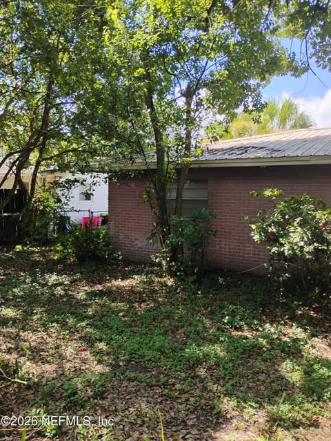 408 Magnolia Dr Drive, Palatka FL - photo 6 of 21