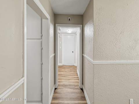 6628 Pine Summit Drive, Jacksonville FL - photo 11 of 58