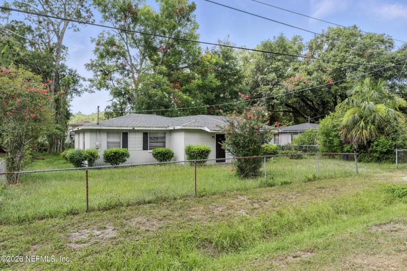 4 bedroom Single Family Residence at 7174 Matthew Street, Sweetwater Park, Jacksonville — photo 3