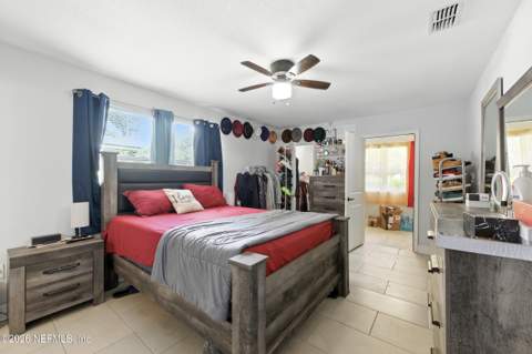 7174 Matthew Street, Jacksonville FL - photo 8 of 25