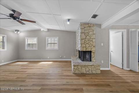 8712 Mathonia Avenue, Jacksonville FL - photo 9 of 34
