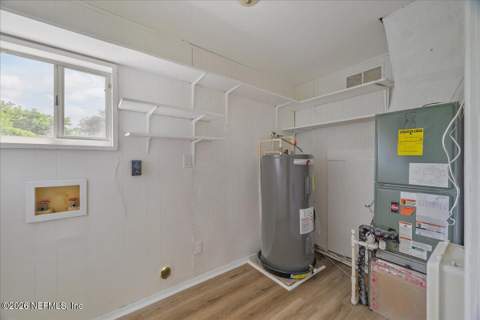 8712 Mathonia Avenue, Jacksonville FL - photo 15 of 34