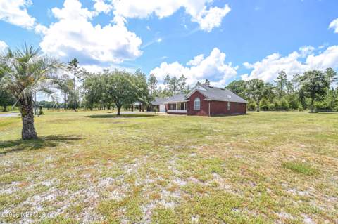 11485 Peacock Creek Road, Glen St. Mary FL - photo 11 of 72