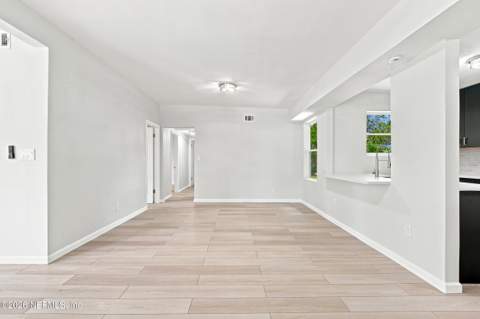 930 Middleton Road, Jacksonville FL - photo 7 of 29