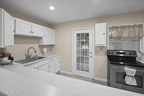 2291 Stauffer Road, Green Cove Springs FL - photo 10 of 47