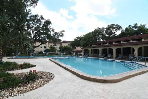 1810 Sevilla Boulevard #202, Atlantic Beach FL - photo 6 of 41