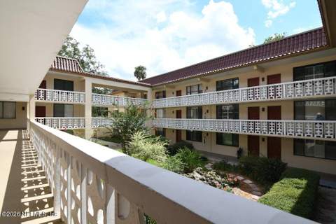 1810 Sevilla Boulevard #202, Atlantic Beach FL - photo 16 of 41
