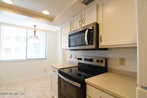 1810 Sevilla Boulevard #202, Atlantic Beach FL - photo 19 of 41