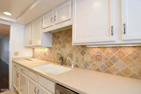 1810 Sevilla Boulevard #202, Atlantic Beach FL - photo 20 of 41