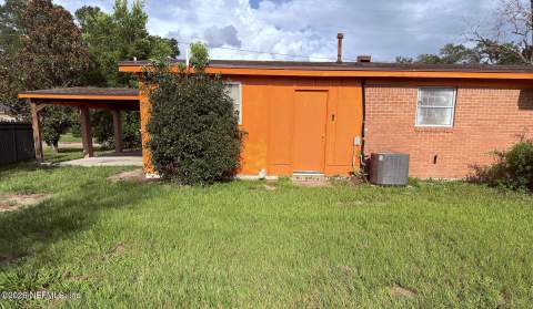 9806 Priory Avenue, Jacksonville FL - photo 7 of 24