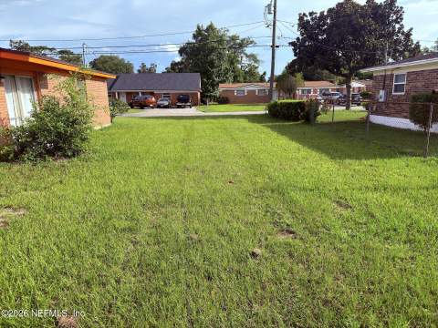9806 Priory Avenue, Jacksonville FL - photo 9 of 24