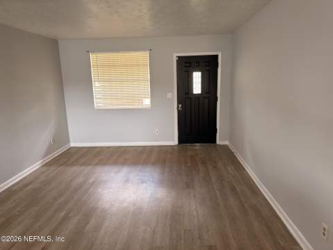 9806 Priory Avenue, Jacksonville FL - photo 10 of 24