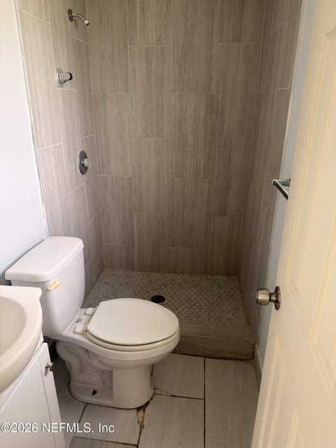 9806 Priory Avenue, Jacksonville FL - photo 17 of 24
