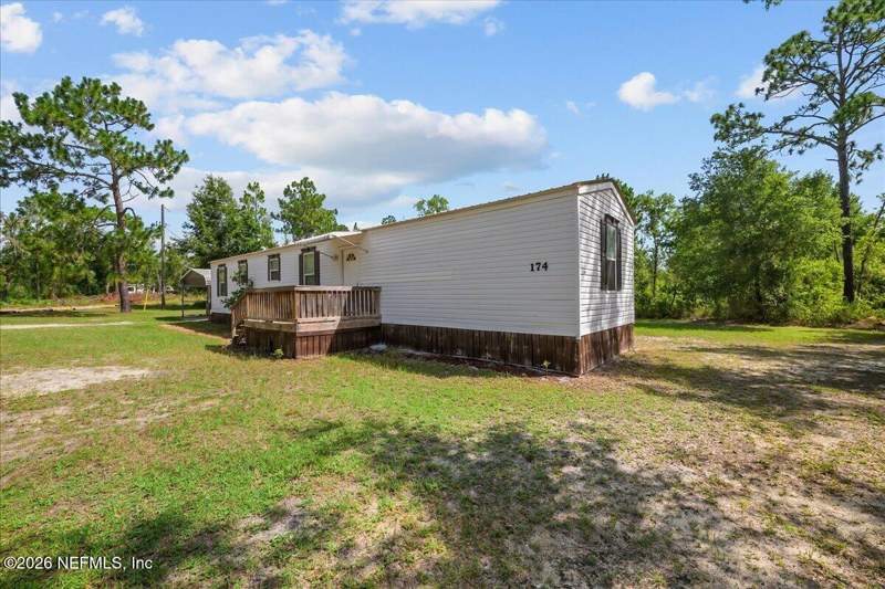 3 bedroom Mobile Home at 174 Union Avenue, Interlachen, Interlachen — photo 5