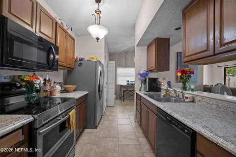 4208 Queensway Drive, Jacksonville FL - photo 11 of 34