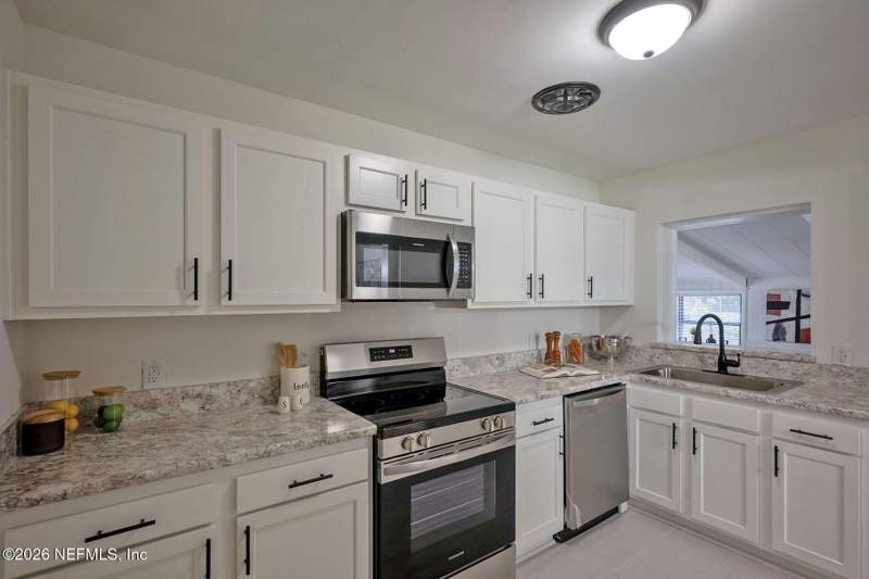 3 bedroom Single Family Residence at 7812 Manata Street, San Jose Estates, Jacksonville — photo 3