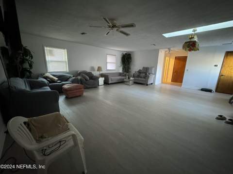 3832 Sandy Shores Drive, Jacksonville FL - photo 20 of 48