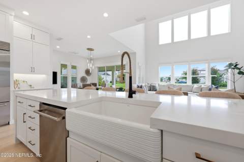 10122 Koster Street, Jacksonville FL - photo 8 of 38