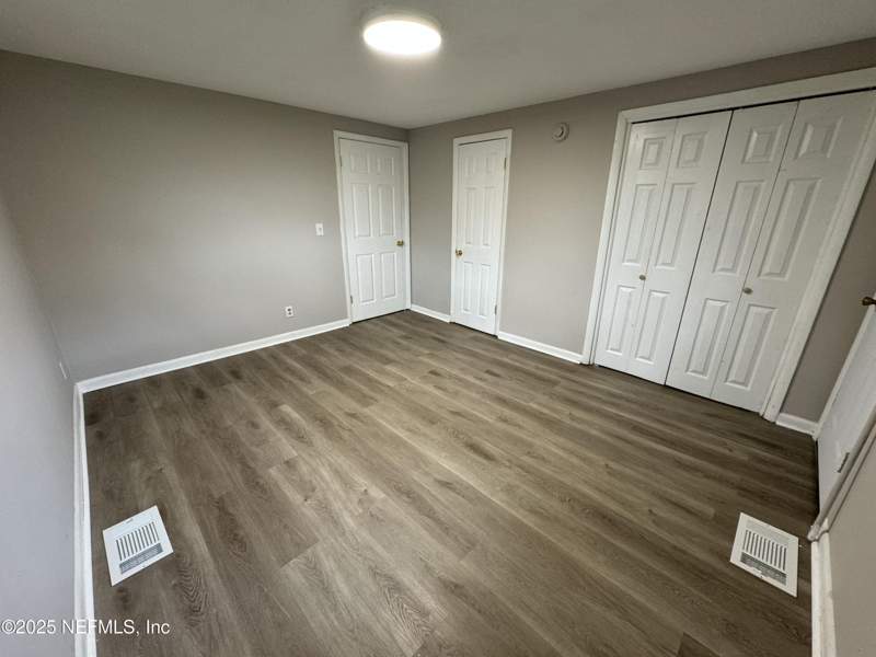 5 bedroom Single Family Residence at 5612 Oliver Street, Eggleston Heights, Jacksonville — photo 3