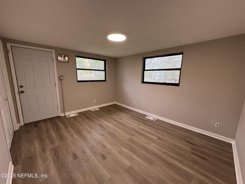 5 bedroom Single Family Residence at 5612 Oliver Street, Eggleston Heights, Jacksonville — photo 5