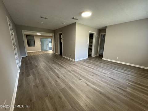 5612 Oliver Street, Jacksonville FL - photo 9 of 26