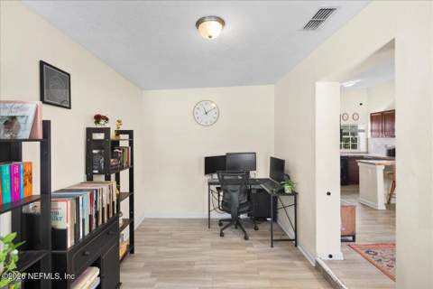 9823 Eve Drive, Jacksonville FL - photo 9 of 25