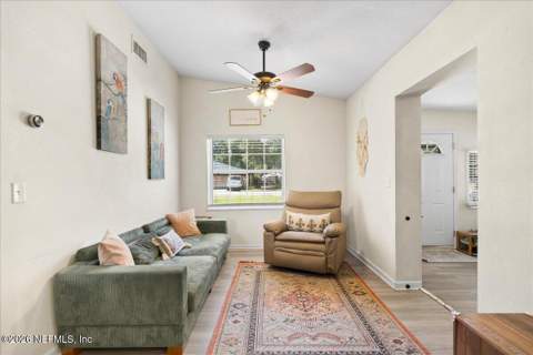 9823 Eve Drive, Jacksonville FL - photo 11 of 25
