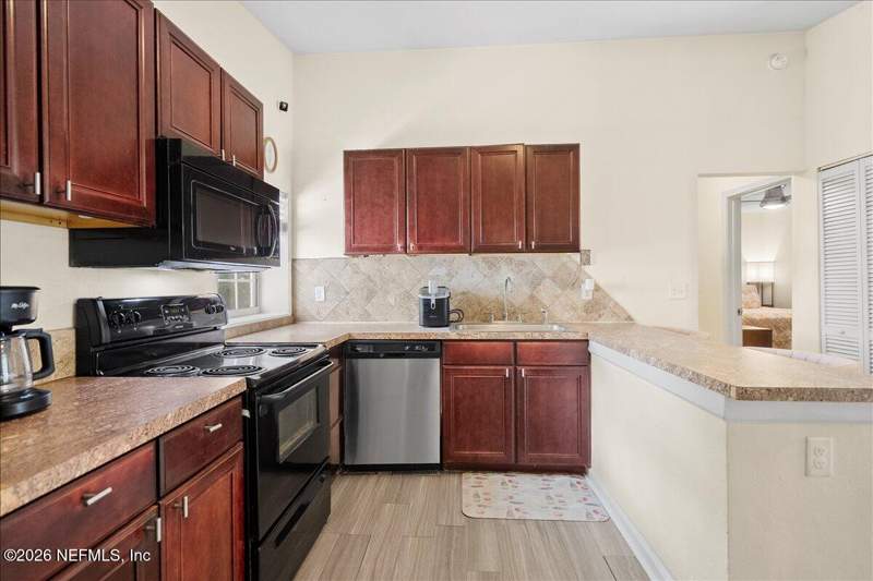 2 bedroom Single Family Residence at 9823 Eve Drive, Southside Estates, Jacksonville — photo 5