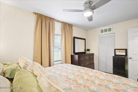 9823 Eve Drive, Jacksonville FL - photo 12 of 25