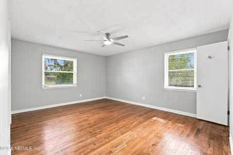 6522 Barkwood Drive, Jacksonville FL - photo 13 of 25