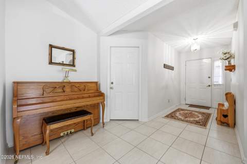 5427 Blue Pacific Drive, Jacksonville FL - photo 6 of 39