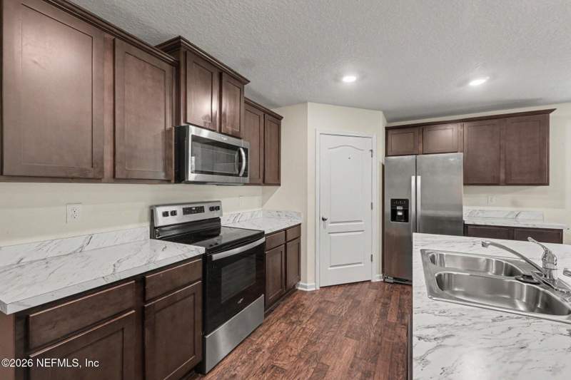 4 bedroom Single Family Residence at 2048 Nottoway Woods Lane, Pritchard Point, Jacksonville — photo 3