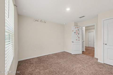 2048 Nottoway Woods Lane, Jacksonville FL - photo 10 of 19