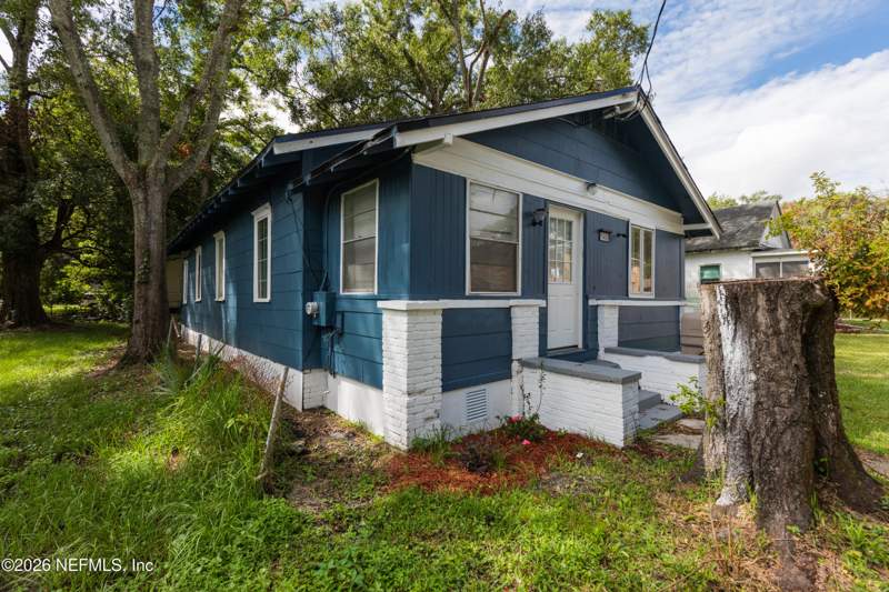 3 bedroom Single Family Residence at 1488 W 5th Street, Barnetts, Jacksonville — photo 2