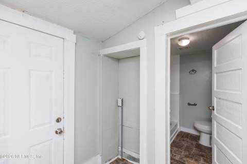 1488 W 5th Street, Jacksonville FL - photo 8 of 37