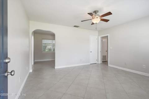5239 Glenwood Avenue, Jacksonville FL - photo 7 of 39