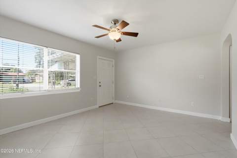 5239 Glenwood Avenue, Jacksonville FL - photo 9 of 39