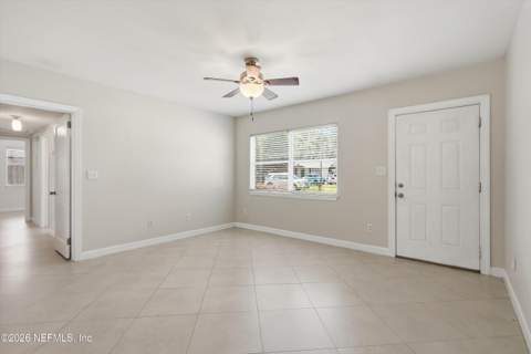5239 Glenwood Avenue, Jacksonville FL - photo 10 of 39