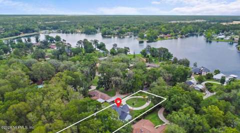 1048 Lake Asbury Drive, Green Cove Springs FL - photo 6 of 39