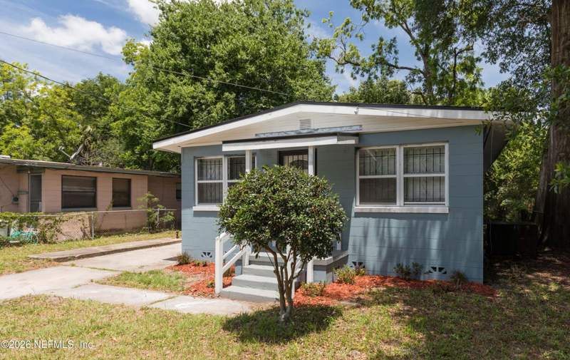 3 bedroom Single Family Residence at 1839 W 30th Street, Moncrief Manor, Jacksonville — photo 2