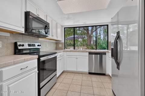 3401 Parson Court, Jacksonville FL - photo 17 of 50