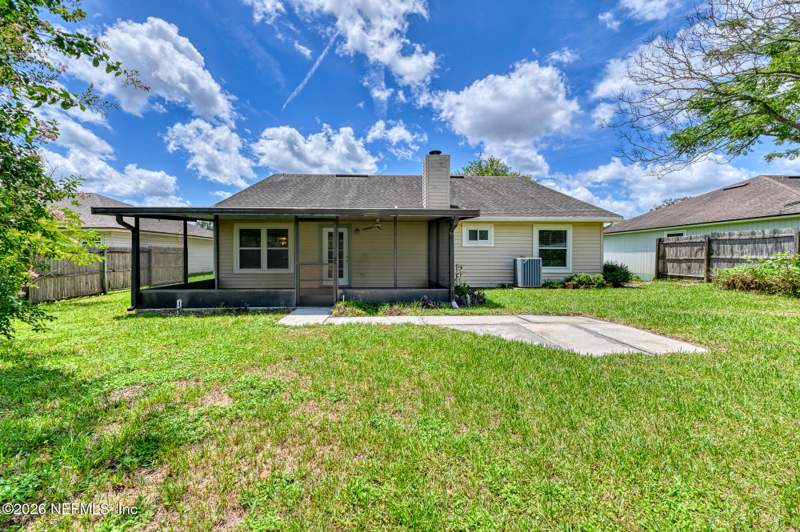 3 bedroom Single Family Residence at 12421 Good Neighbor Trail, Mt Pleasant Creek, Jacksonville — photo 2