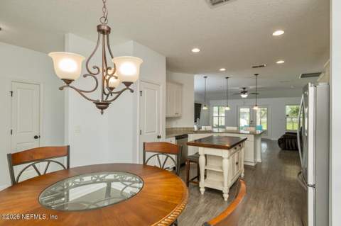 371 Gillespie Gardens Drive, Jacksonville FL - photo 8 of 50